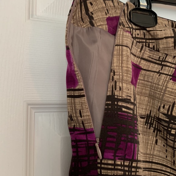 Merona fully-lined, knee-length skirt. - Picture 4 of 8